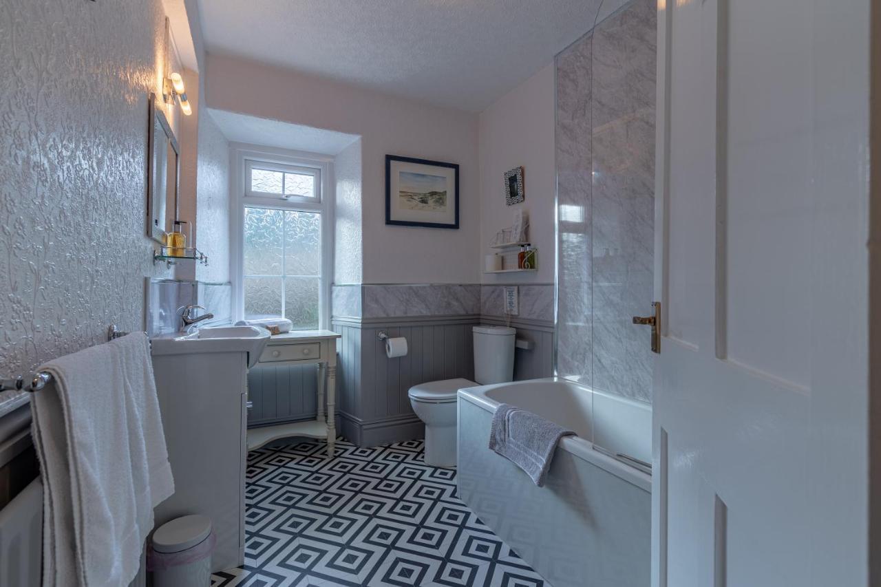 Glyntwrog House Bed & Breakfast เบเทส-อี-คอย ภายนอก รูปภาพ